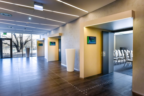 Best Western Plus Lakeside Hotel (Székesfehérvár)